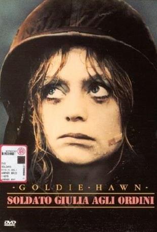 Soldato Giulia agli ordini