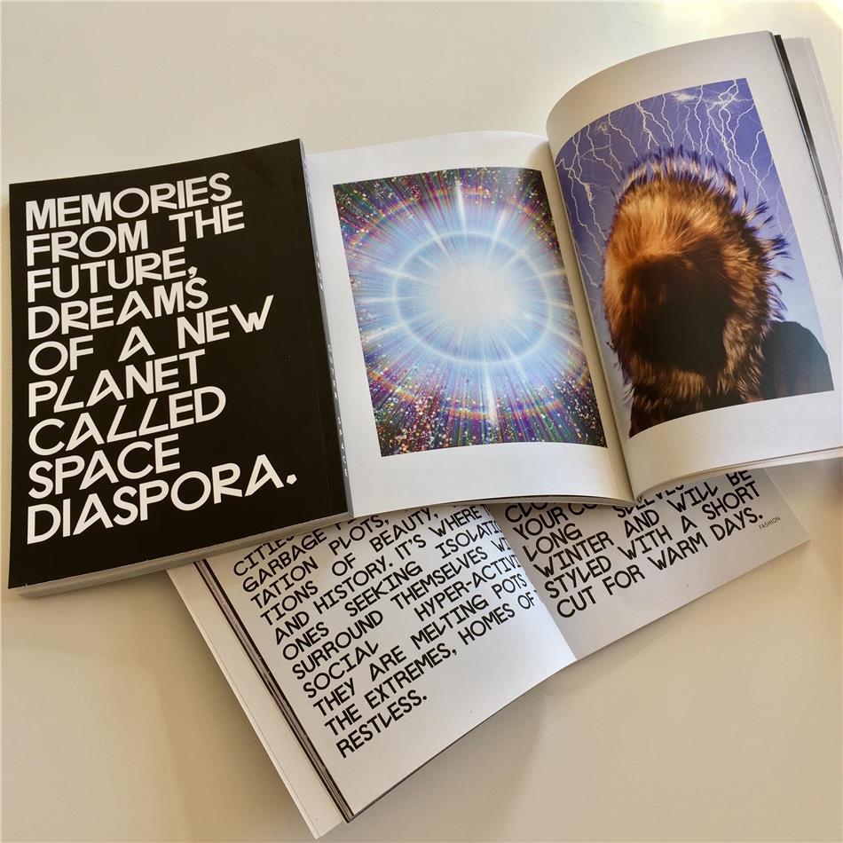 OY (Joy Frempong & Lleluja-Ha) - Notes From Outer Space (Book Soundtrack) Buch + Digital Copy