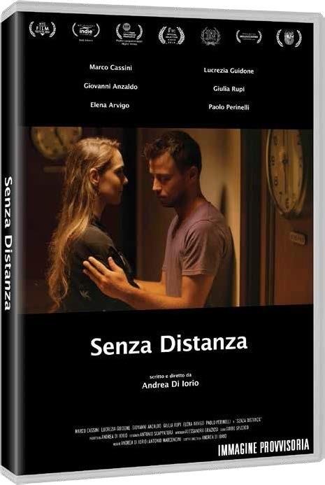 Senza distanza (2018)